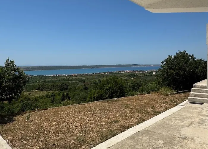 Mici Διαμέρισμα Ražanac