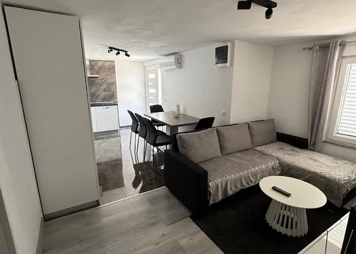 Mici * Ражанац